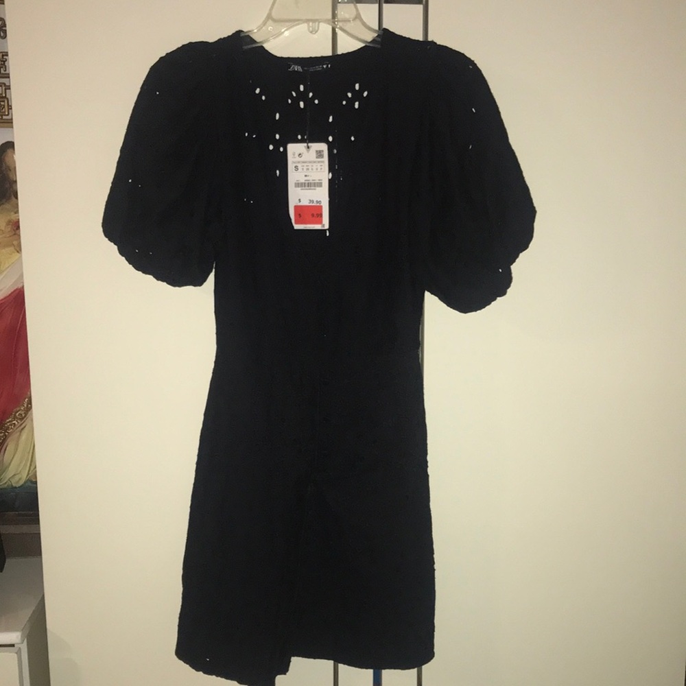 Puffy sleeve mini cut out dress from Zara, new